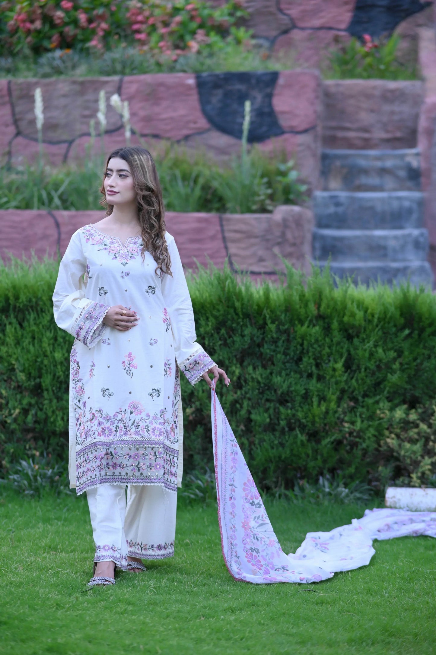 Blush Breeze 3-Piece Stitched Suit - Layaal